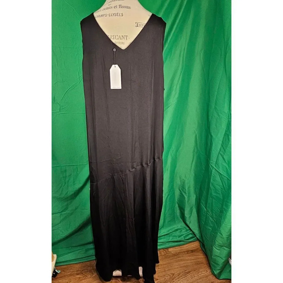 NWT Universal Standard Womens Black Sleeveless Maxi Dress L‎ 22 24 - Picture 2 of 6